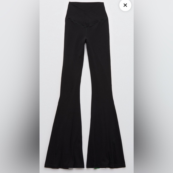 OFFLINE By Aerie Real Me High Waisted Crossover Rib Super Flare Legging - Picture 3 of 6